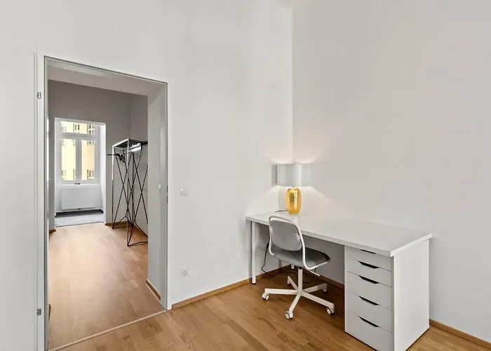 Close To Shopping Street I 2 Minutes To Naschmarkt * Viena
