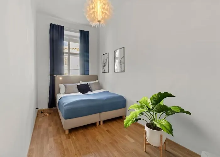 Close To Shopping Street I 2 Minutes To Naschmarkt