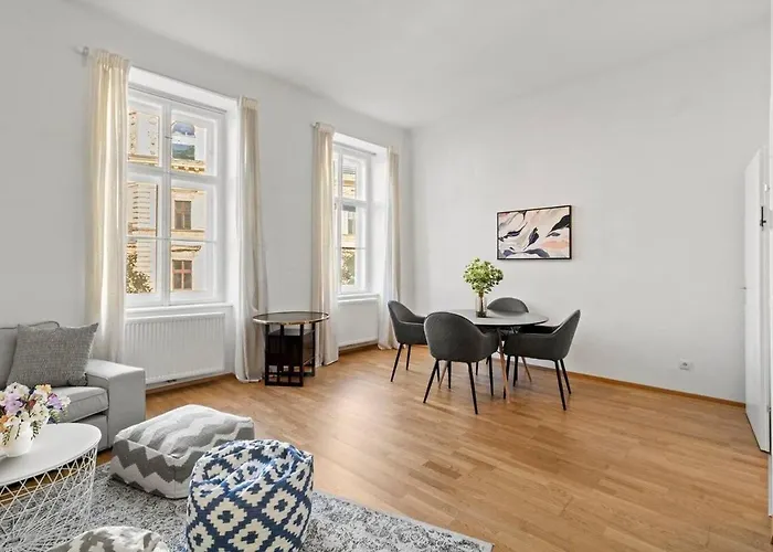 Close To Shopping Street I 2 Minutes To Naschmarkt Apartamento Viena